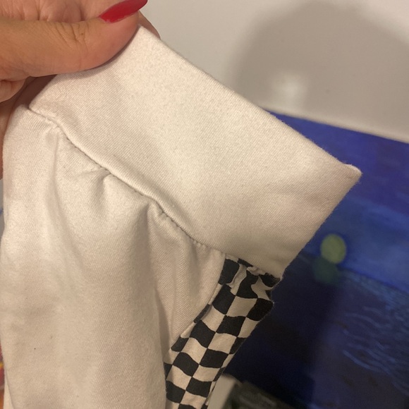 Two piece set - Picture 7 of 11